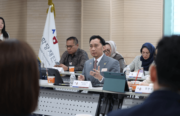 Ibas Bertemu Pimpinan King Sejong Institute Foundation, Bahas Kerja Sama Bahasa dan Budaya