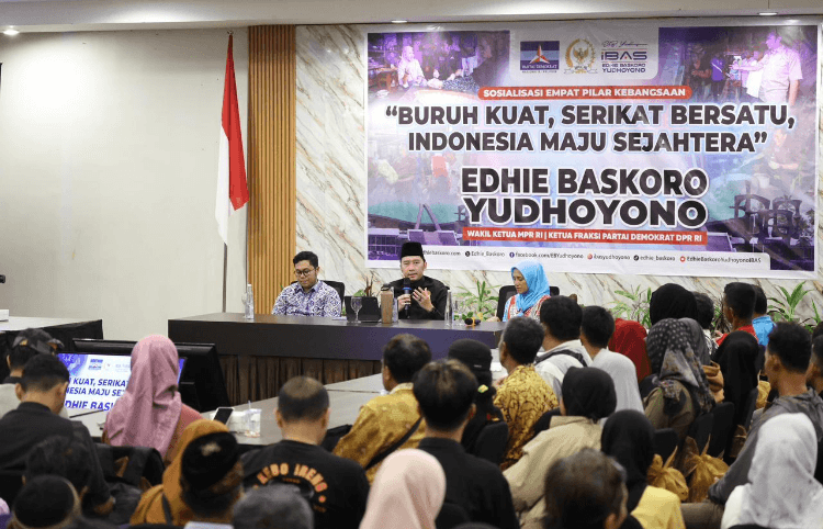 Ibas Serap Aspirasi Pekerja, UMKM, dan Ojol dalam Dialog 4 Pilar di Trenggalek