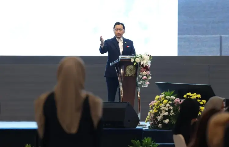 Ibas Dorong Legislasi Berbasis Data di Era AI, Tekankan Akurasi dan Keamanan Data