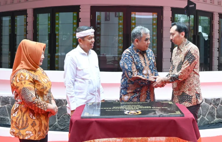 Ibas Bersama Ketua MPR Resmikan Wisma MPR RI di Bandung Usai Dipugar